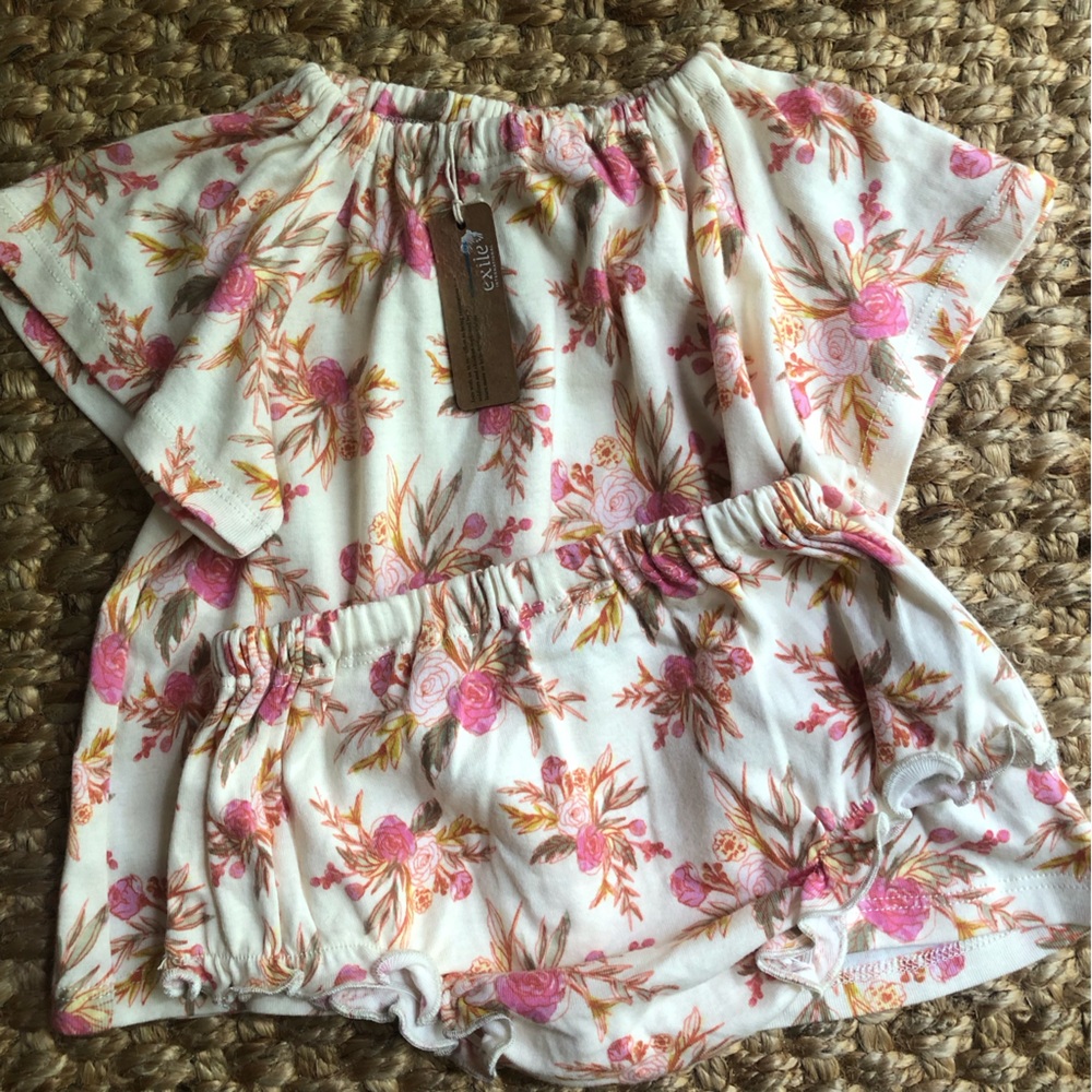 New w Tag: Milkbarn Organic Cotton Dress and Bloomer Set. Size 3 to 6 months